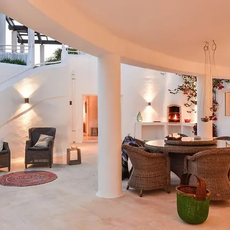 Maison d'hôtes Beautiful 4 Bedroom With Private Heated Pool Ac Located On The Prestigious Clube Carveiro
