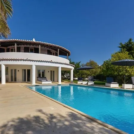 Gasthuis Beautiful 4 Bedroom With Private Heated Pool Ac Located On The Prestigious Clube Carveiro *